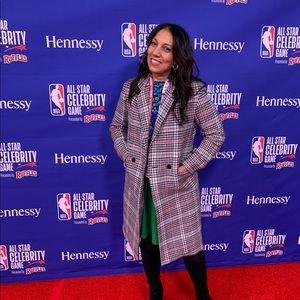 Meet your Posher, Lynn.